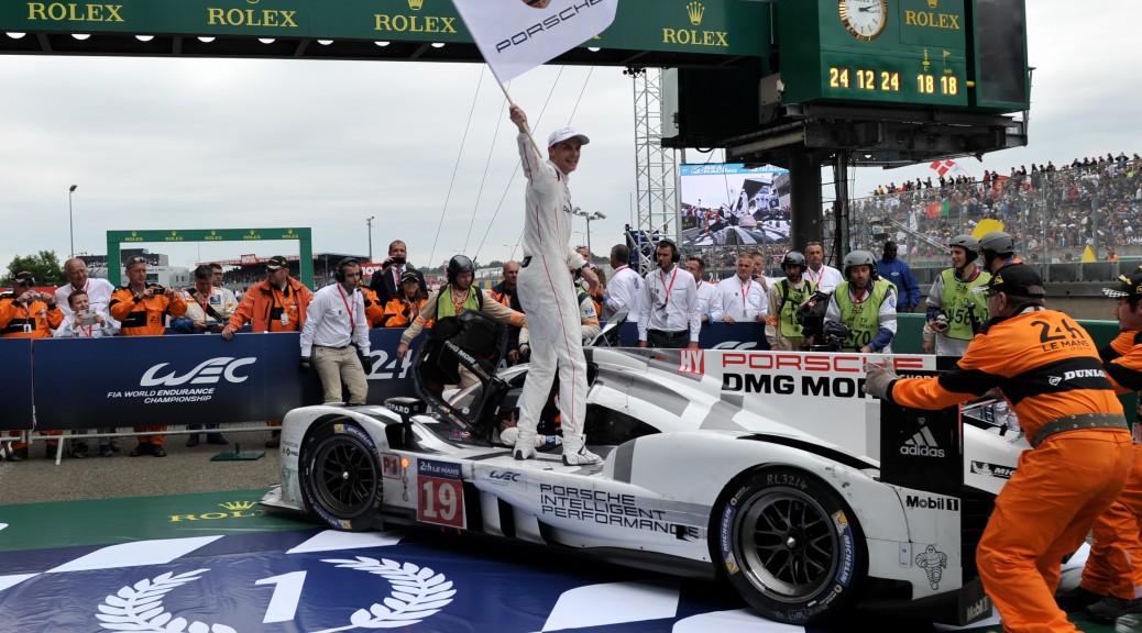 Italian-Endurance.com - Le Mans 2015 - Hulk_Podio_quadrato