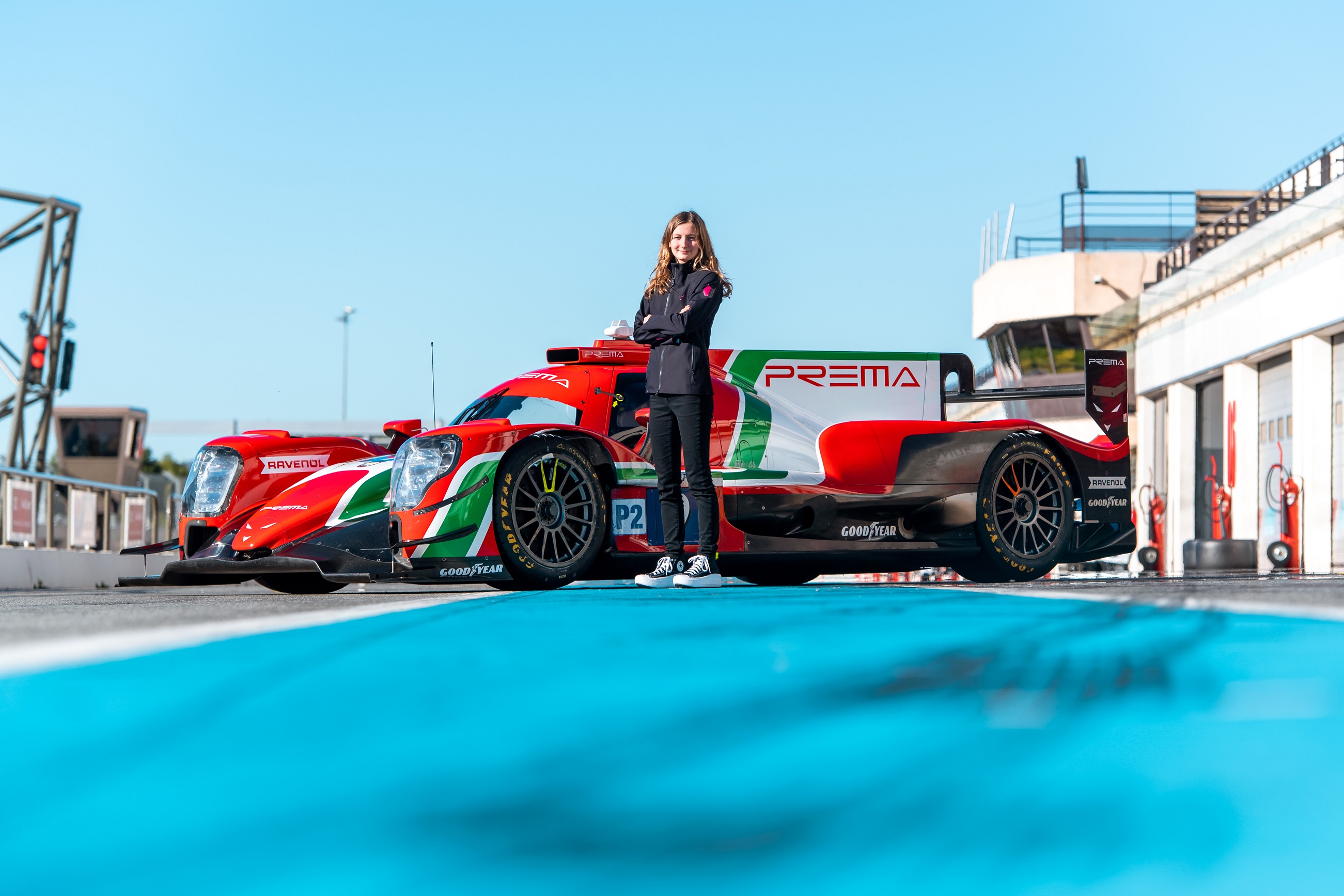 Doriane Pin to Race in LMP2_low