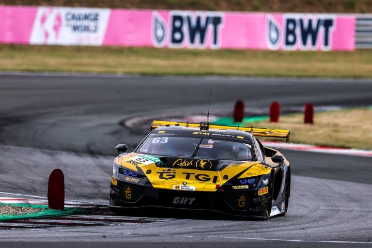 DTM – Bortolotti e Lamborghini, primo successo del 2026 a Oschersleben